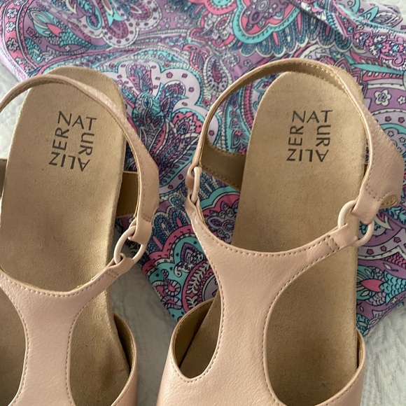 Naturalizer Pink T-Strap Sandals - Picture 4 of 10